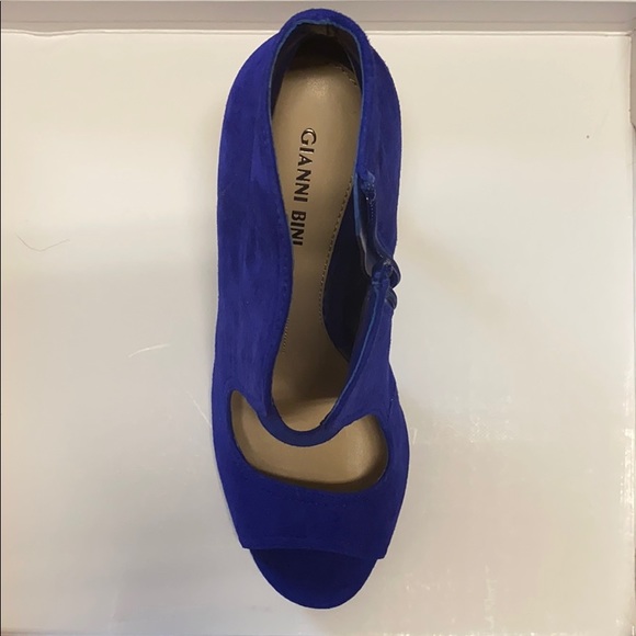 Gianni Bini Sammie Shoe - Picture 2 of 3